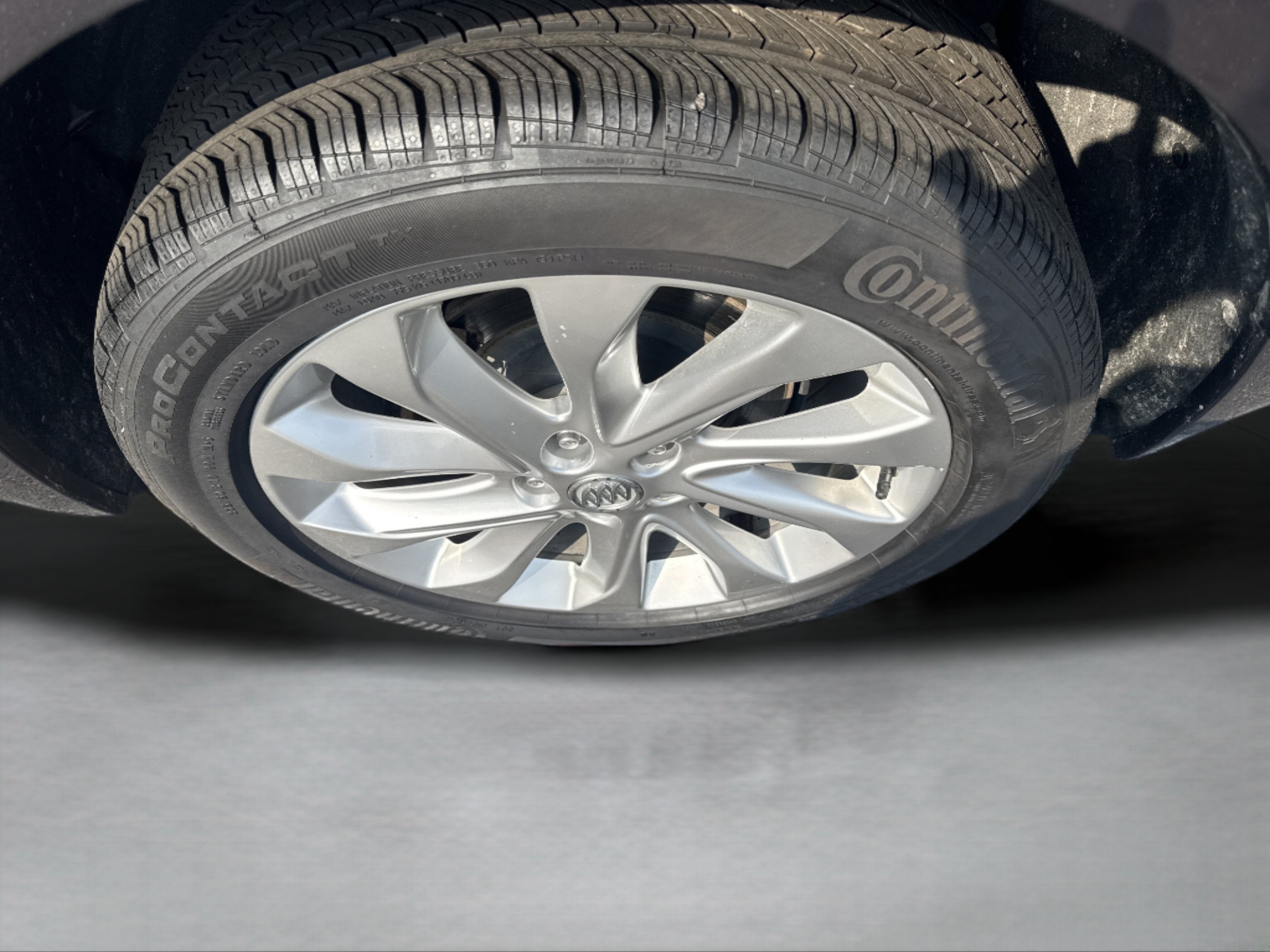 Used 2017 Buick Envision Premium AWD/4WD image 8