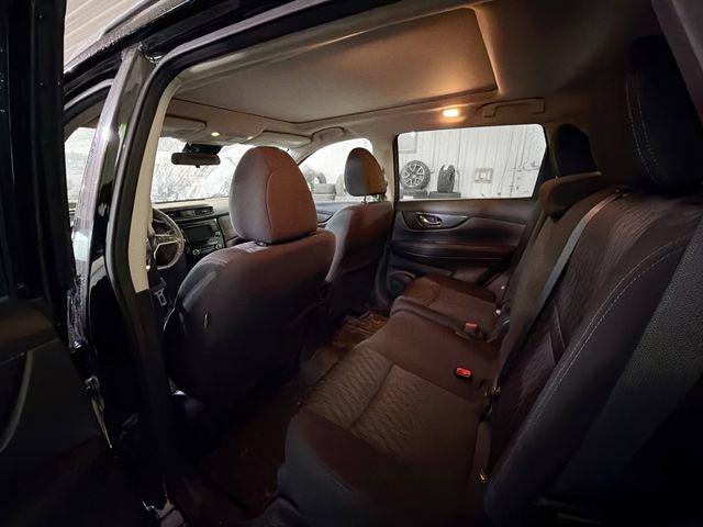 Used 2020 Nissan Rogue SV AWD/4WD image 9