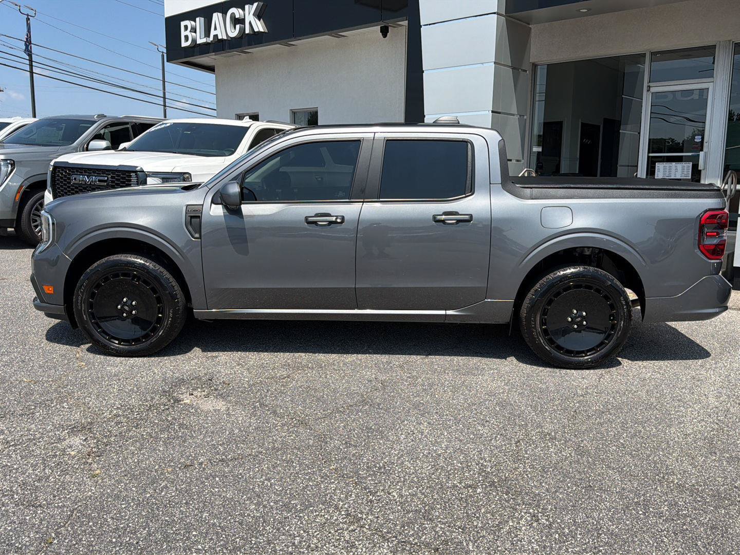 Used 2025 Ford Maverick Lobo AWD/4WD image 13