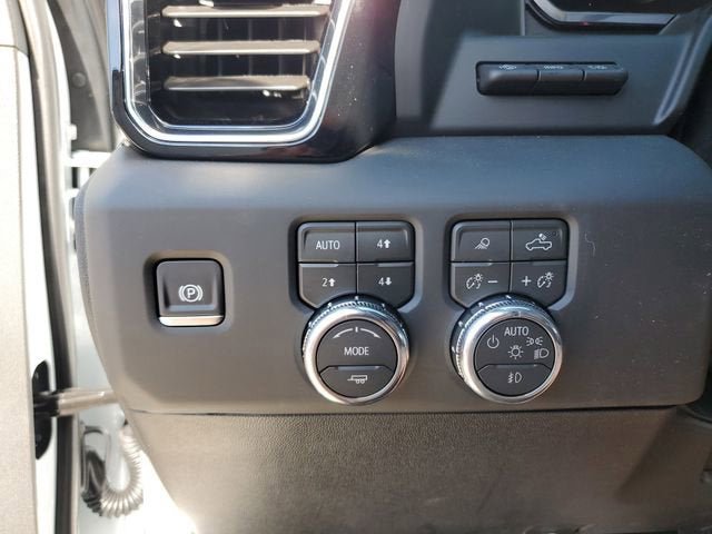 New 2026 GMC Sierra 3500 Denali Ultimate AWD/4WD image 31