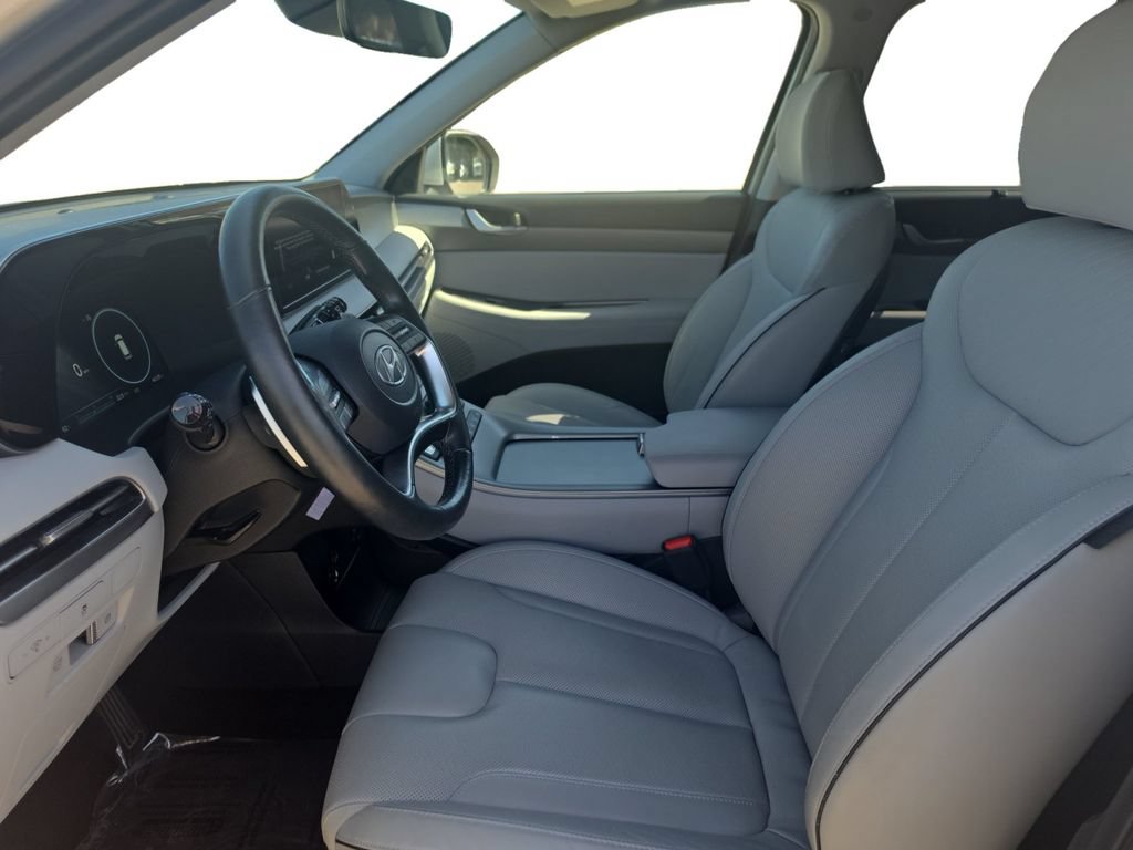 Used 2023 Hyundai Palisade SEL FWD image 12