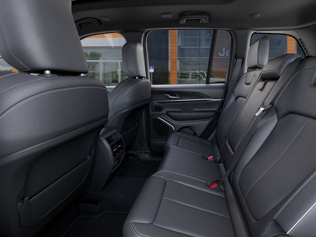 New 2026 Jeep Grand Cherokee Limited AWD/4WD image 24