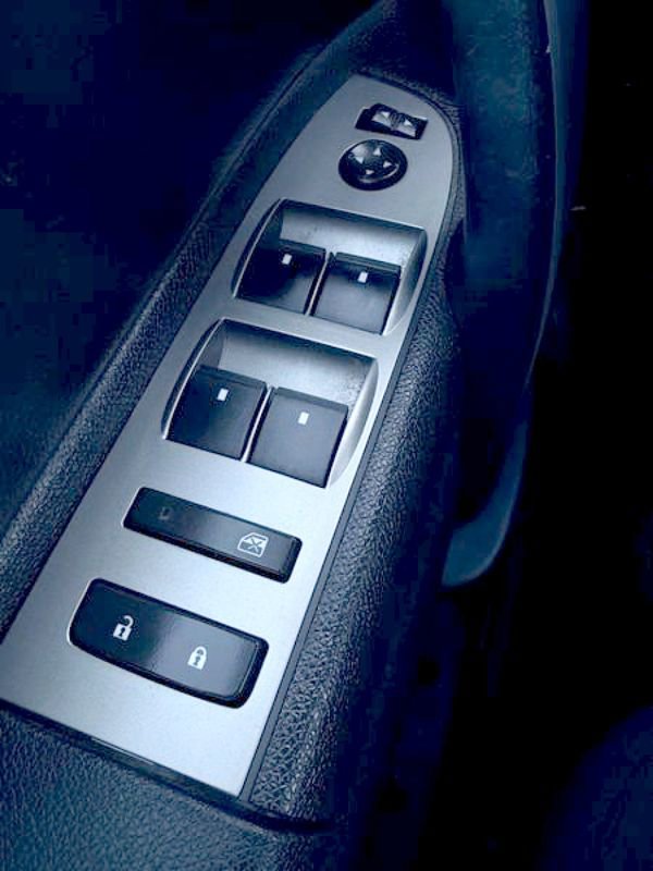 Used 2012 Chevrolet Silverado 1500 LT image 23