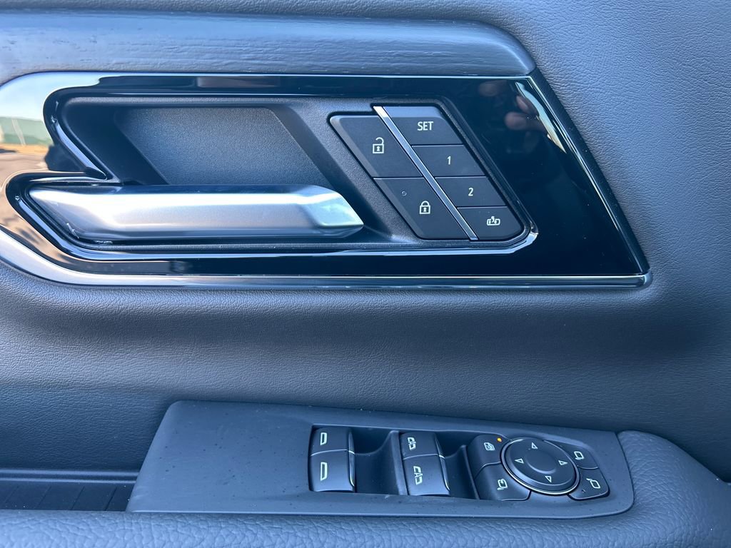 New 2026 GMC Yukon XL Denali image 22