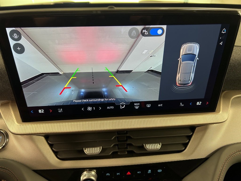 New 2026 Ford Explorer Active w/ Active Comfort Package image 12