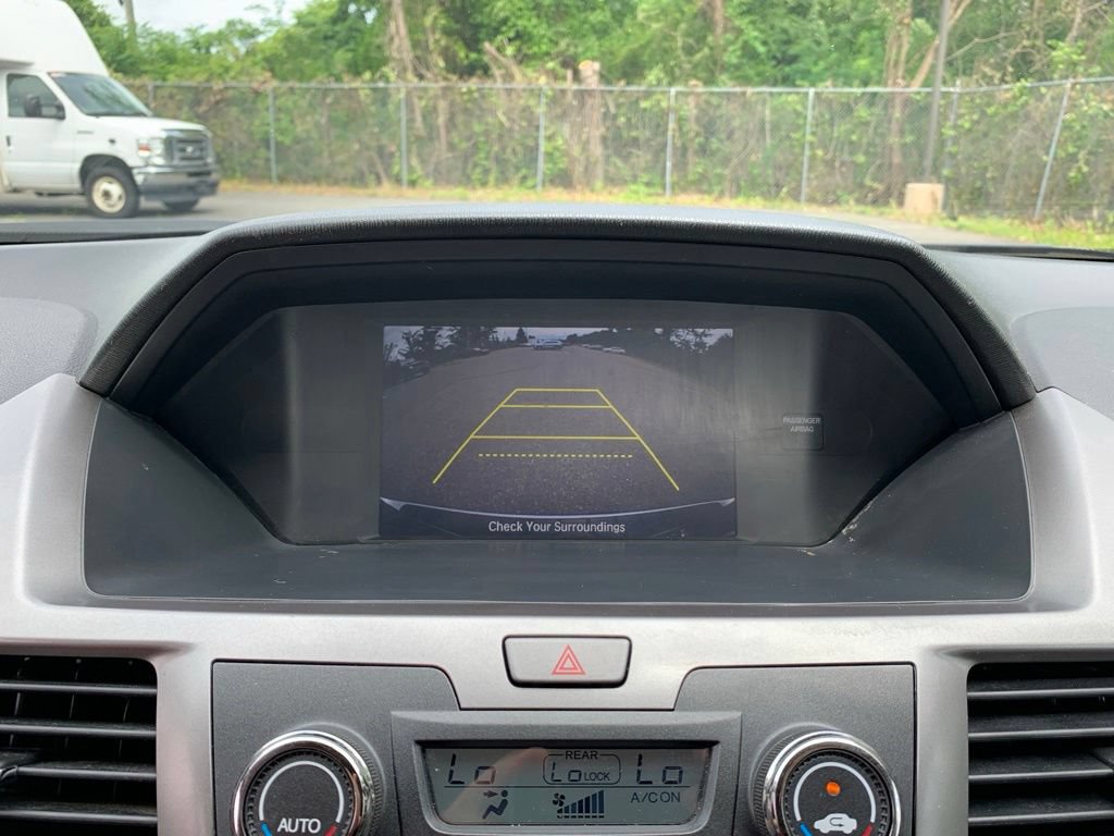 Used 2016 Honda Odyssey SE image 18