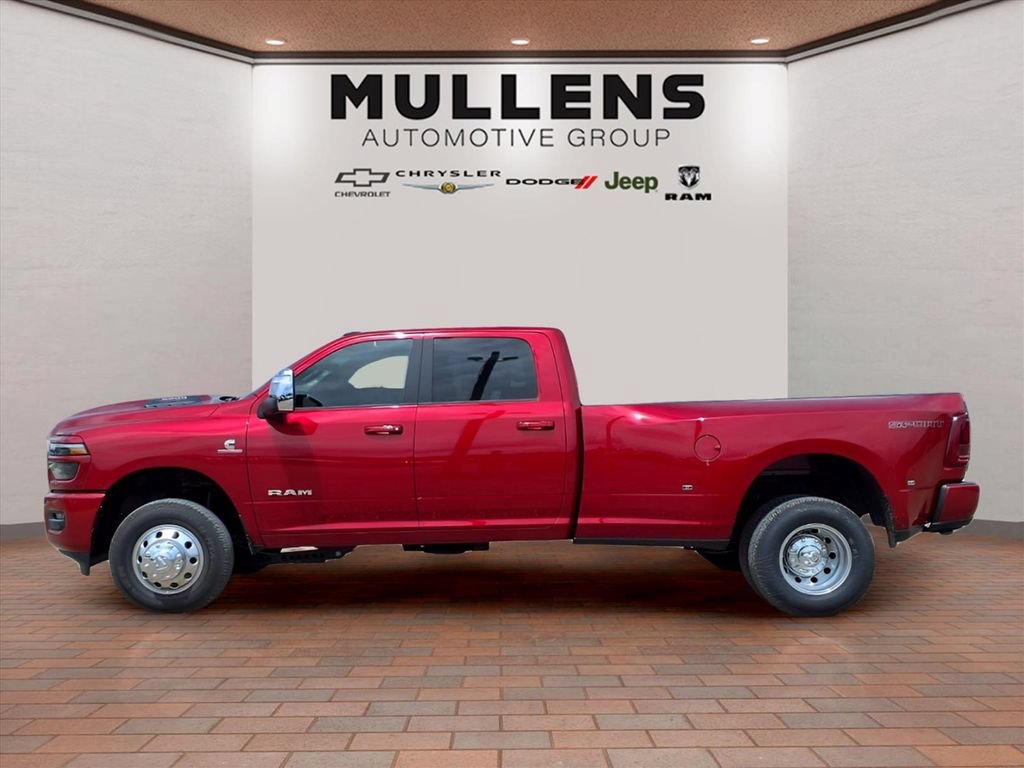 Used 2026 RAM 3500 Laramie w/ Sport Appearance Package AWD/4WD image 8