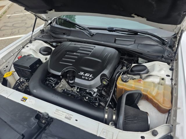 Used 2014 Dodge Challenger SXT Plus w/ Harman/Kardon Audio Group RWD image 22