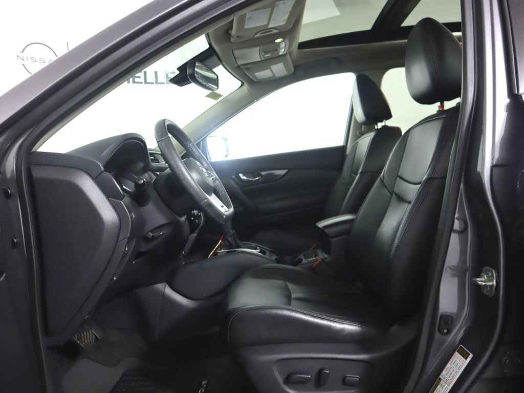 Used 2019 Nissan Rogue SL w/ Premium Package AWD/4WD image 8