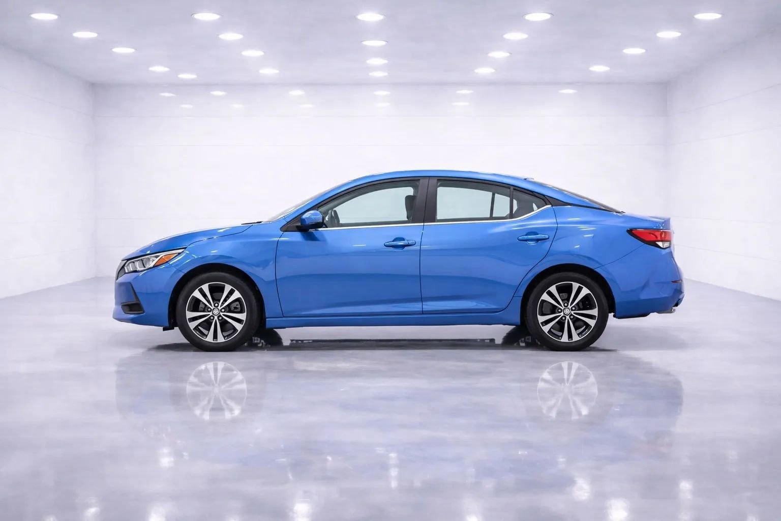 Used 2022 Nissan Sentra SV w/ Trunk Package image 2