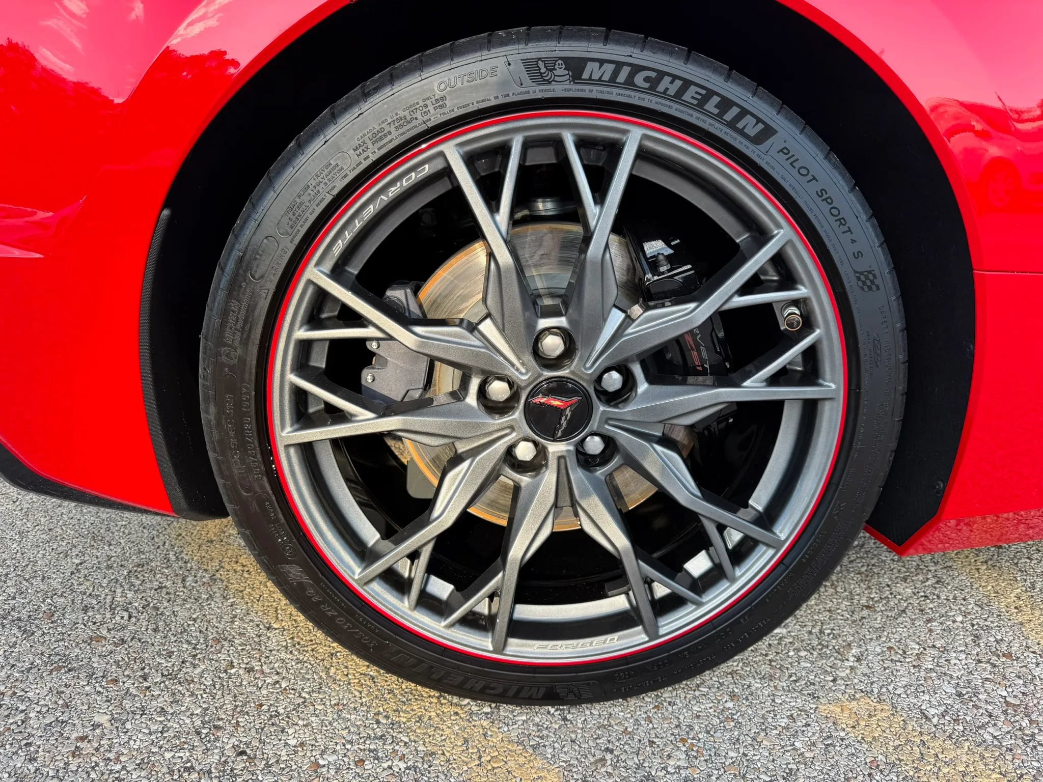 Used 2023 Chevrolet Corvette Stingray Premium Cpe w/ Z51 Performance Package RWD image 15