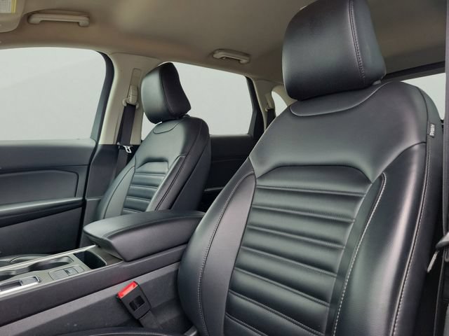 Used 2024 Ford Edge SEL AWD/4WD image 25