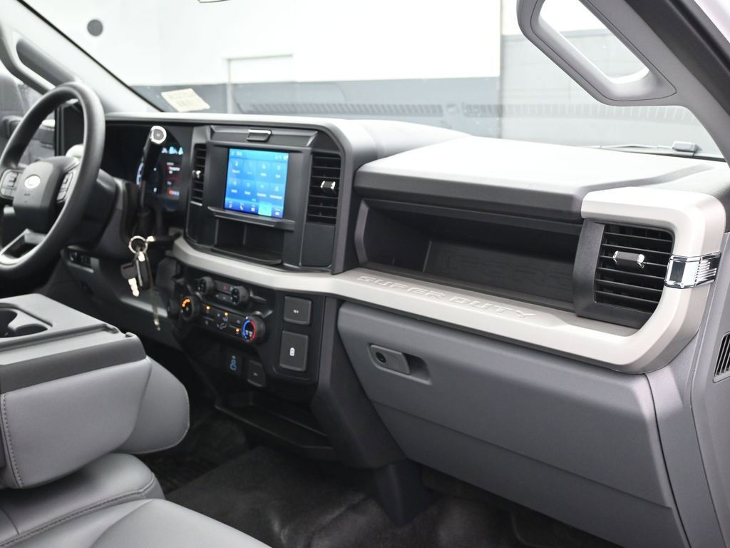 New 2025 Ford F550 2WD Regular Cab Super Duty image 21