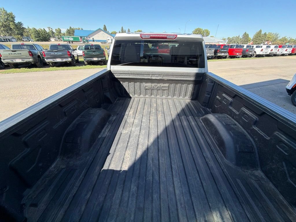 Used 2020 GMC Sierra 2500 SLE w/ SLE Value Package; AWD/4WD image 7