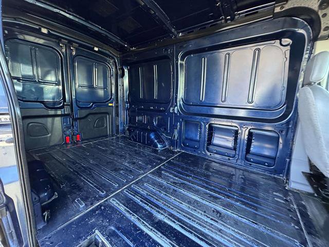 Used 2019 Ford Transit 250 130 Medium Roof image 8