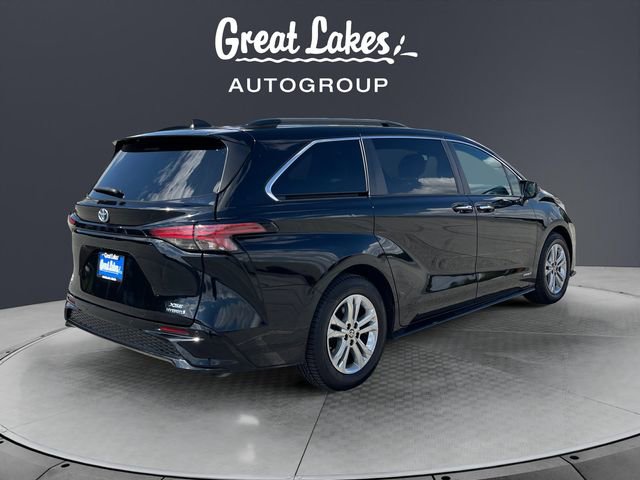 Used 2021 Toyota Sienna XSE AWD/4WD image 5