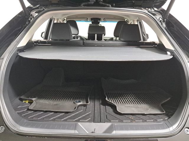 Used 2024 Toyota Venza LE image 10