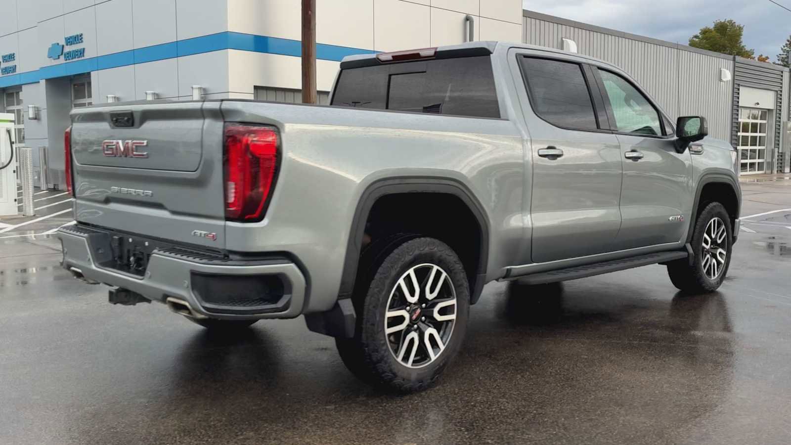 Used 2023 GMC Sierra 1500 AT4 w/ AT4 Premium Package image 2
