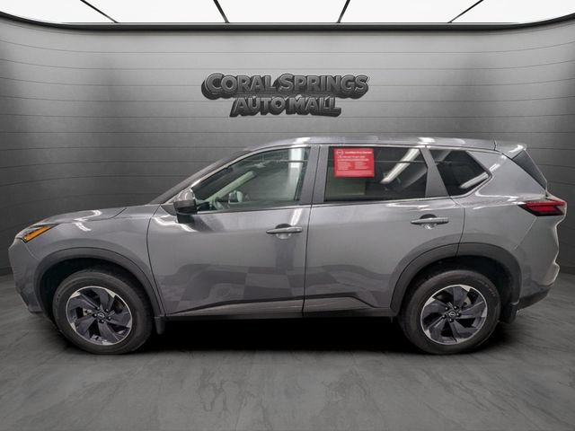 Certified 2026 Nissan Rogue SV FWD image 4