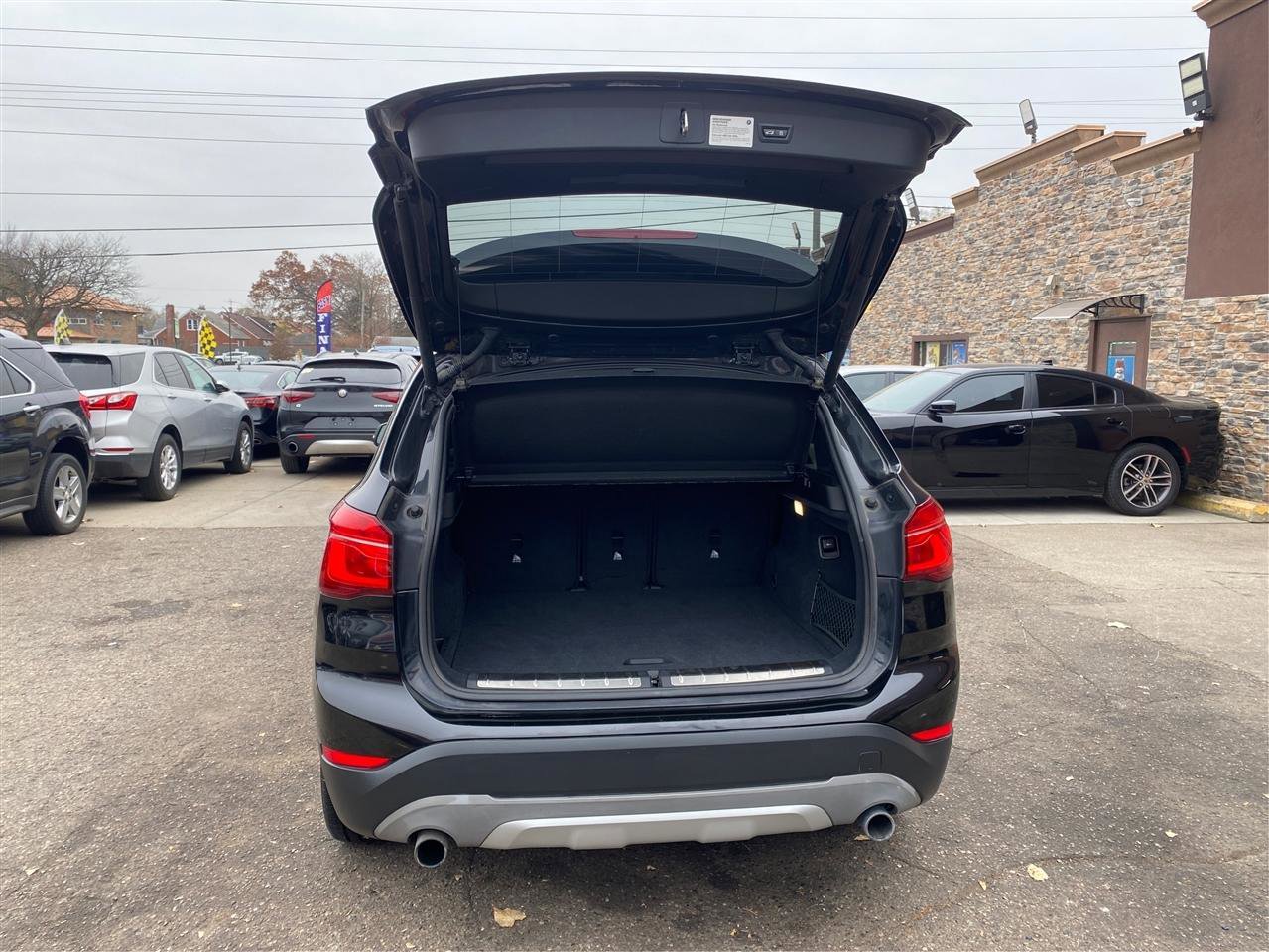 Used 2018 BMW X1 xDrive28i w/ Convenience Package image 13