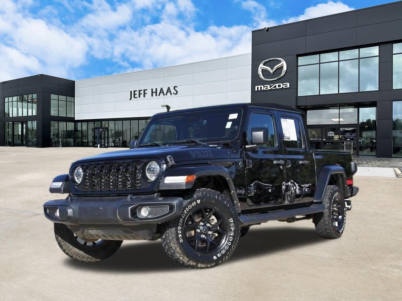 Used 2024 Jeep Gladiator Sport AWD/4WD image 1