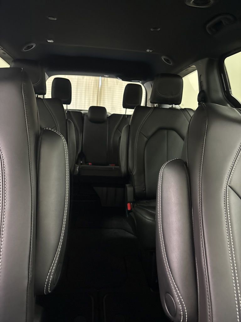 New 2026 Chrysler Pacifica Select w/ S Appearance Package image 31