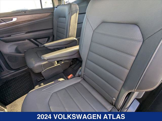 New 2024 Volkswagen Atlas SEL image 18