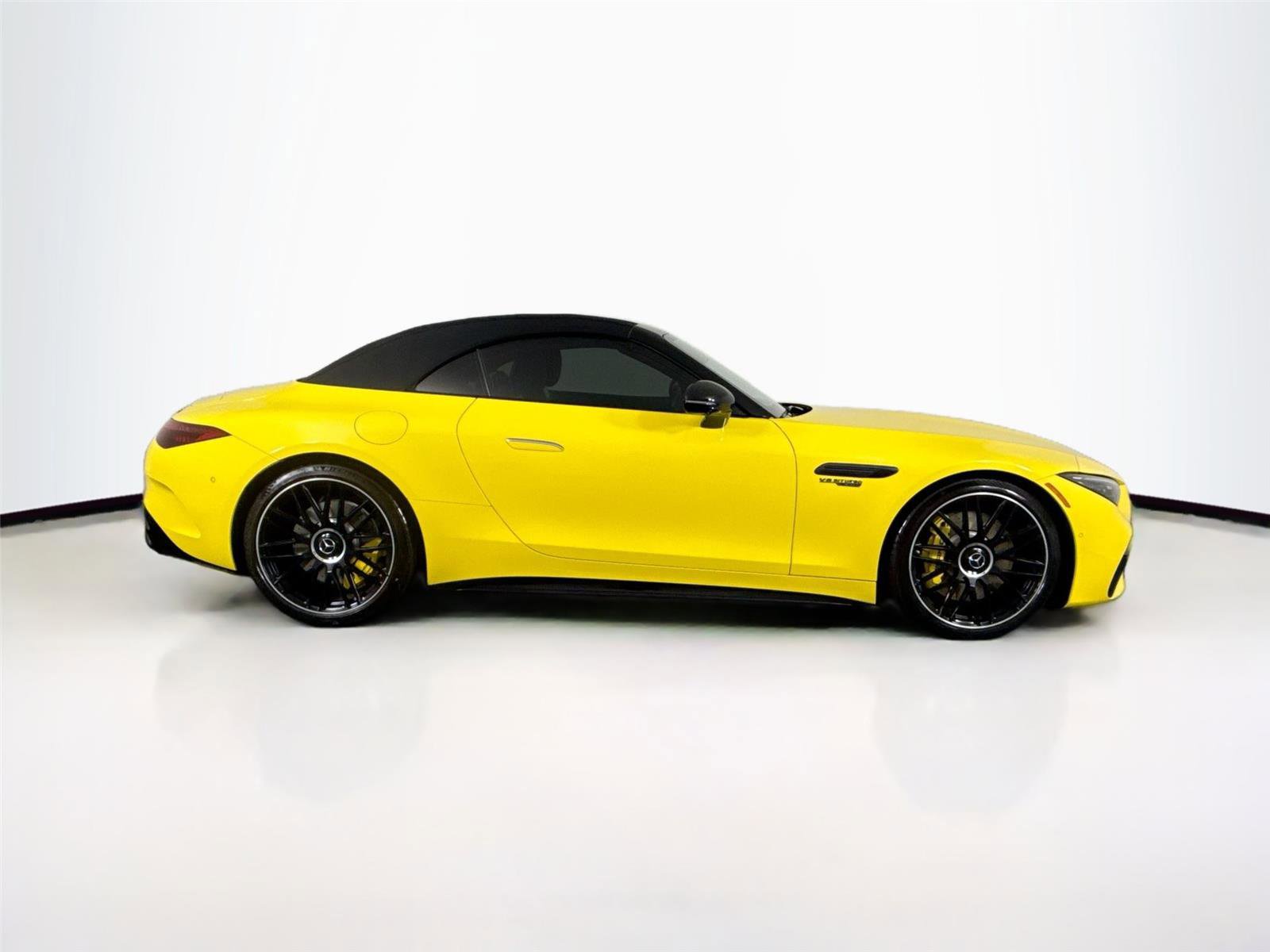 Used 2022 Mercedes-Benz SL 55 AMG 4MATIC image 10