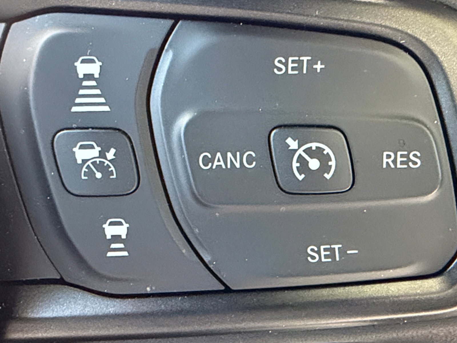 Used 2025 Jeep Wrangler Sport S image 22