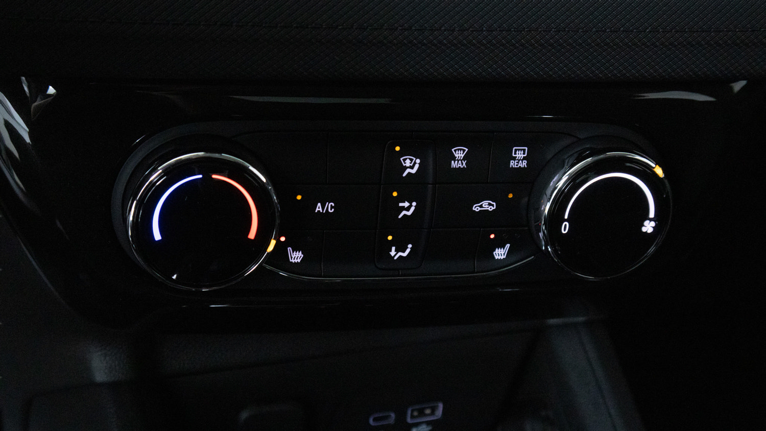 Certified 2026 Chevrolet TrailBlazer LT w/ LT Cold Weather Package FWD image 14