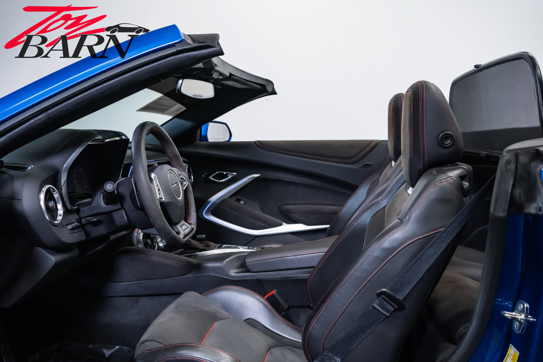 Used 2018 Chevrolet Camaro ZL1 RWD image 33