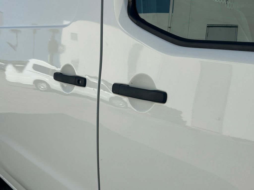 Used 2021 Nissan NV 1500 S image 19