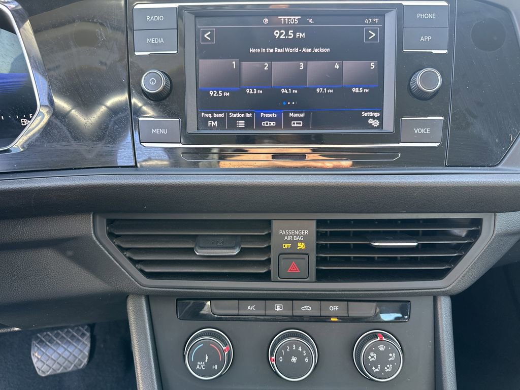 Used 2024 Volkswagen Jetta S image 29