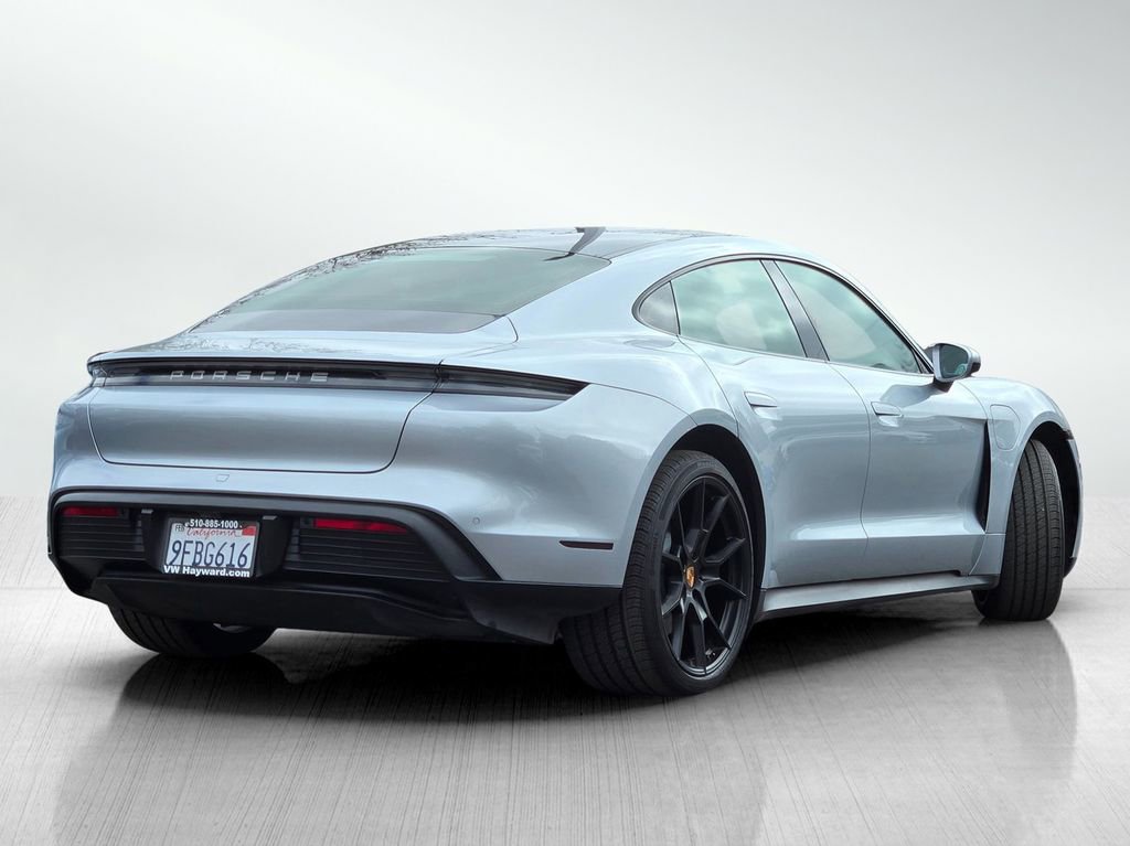 Used 2023 Porsche Taycan w/ Premium Package image 4