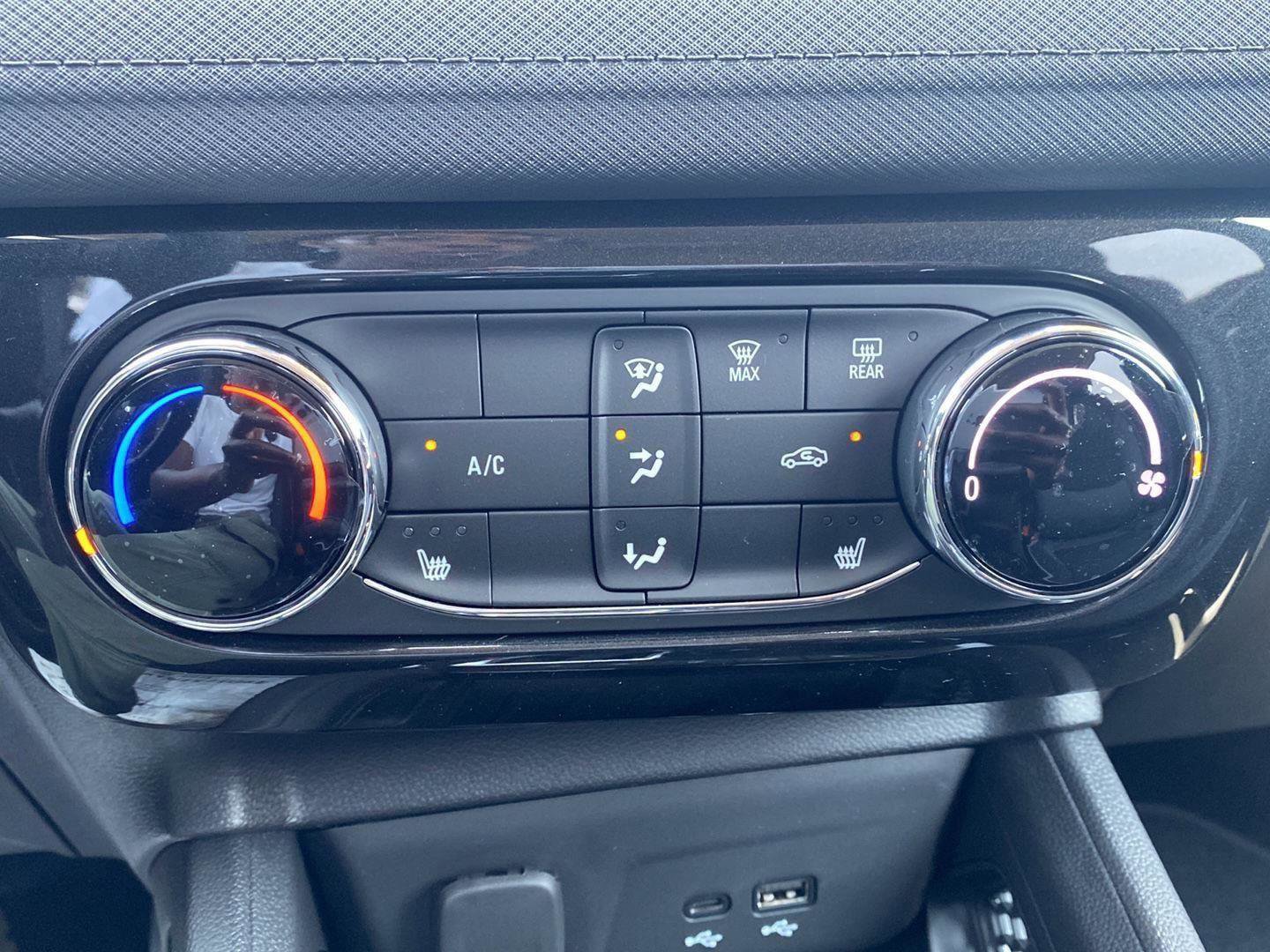 New 2025 Chevrolet TrailBlazer LT w/ LT Cold Weather Package image 25