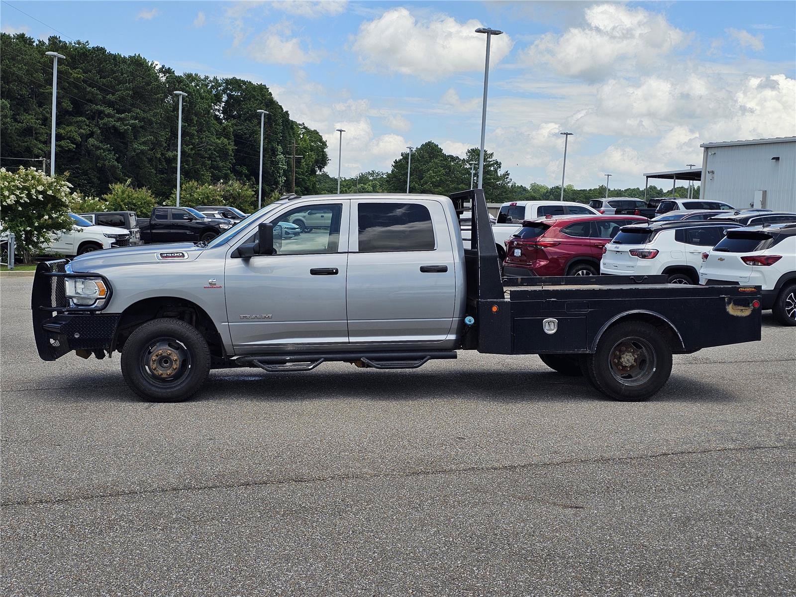 Used 2021 RAM 3500 Tradesman w/ Chrome Appearance Group AWD/4WD image 13
