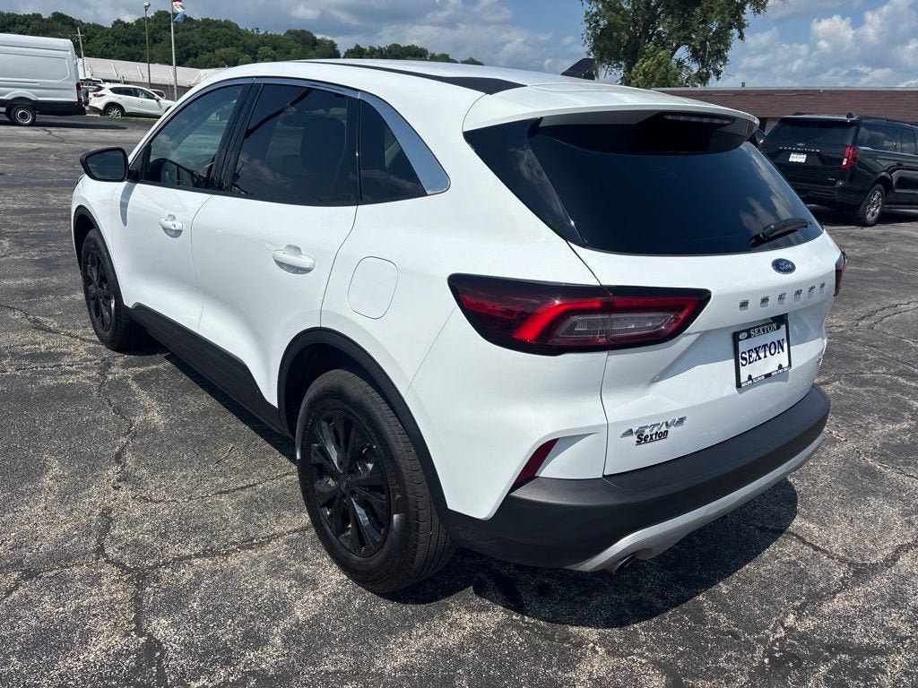 Certified 2024 Ford Escape Active AWD/4WD image 10