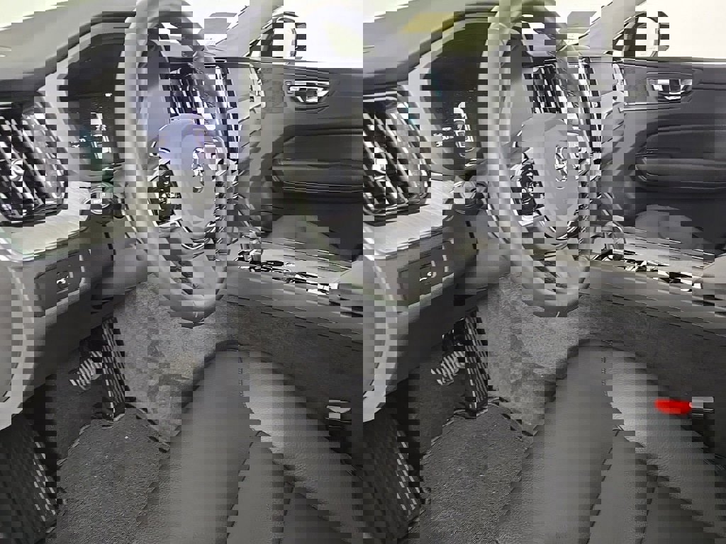 New 2025 Volvo XC60 B5 Plus w/ Protection Package Premier image 23