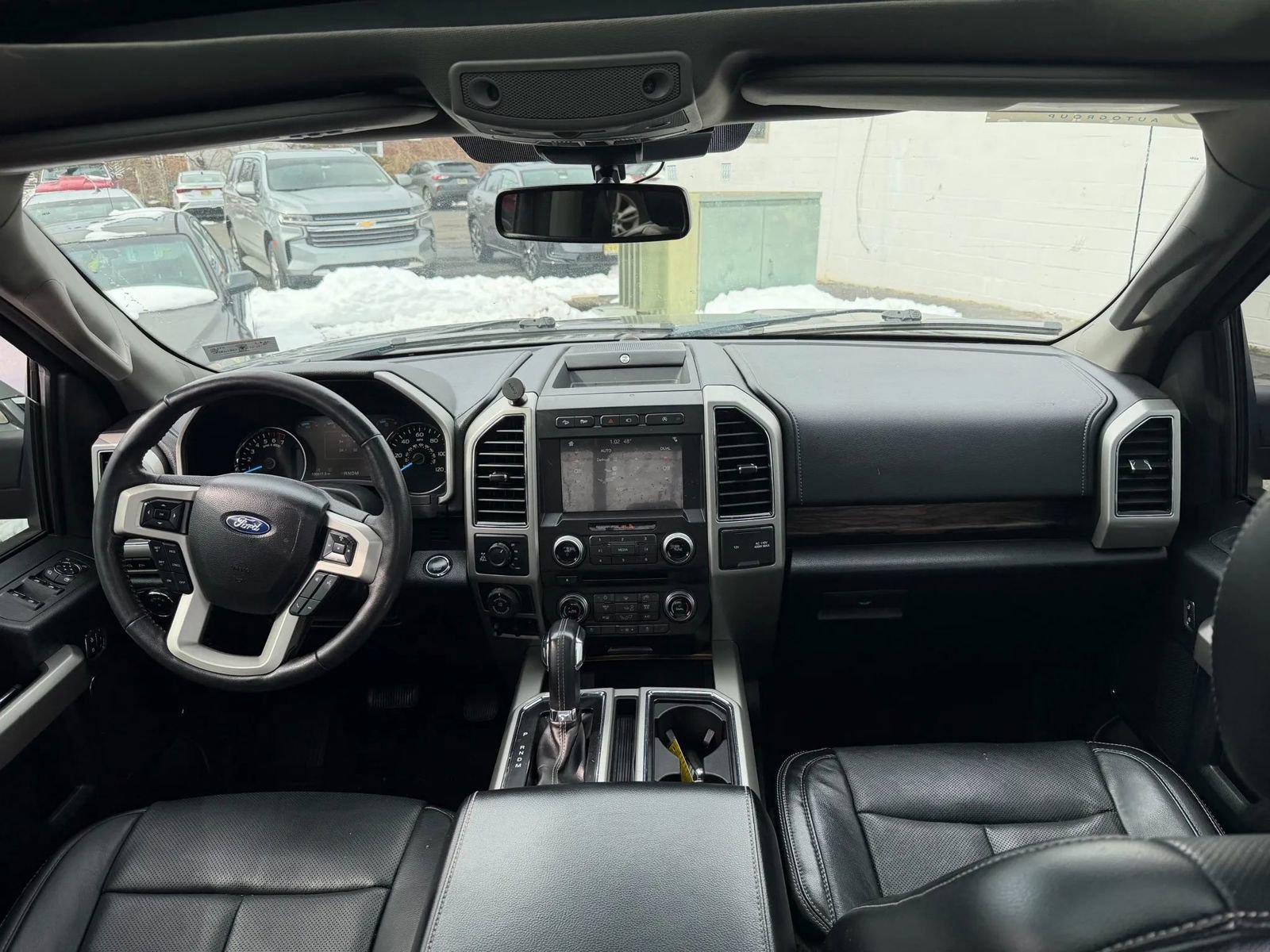 Used 2018 Ford F150 Lariat w/ Equipment Group 502A Luxury image 11