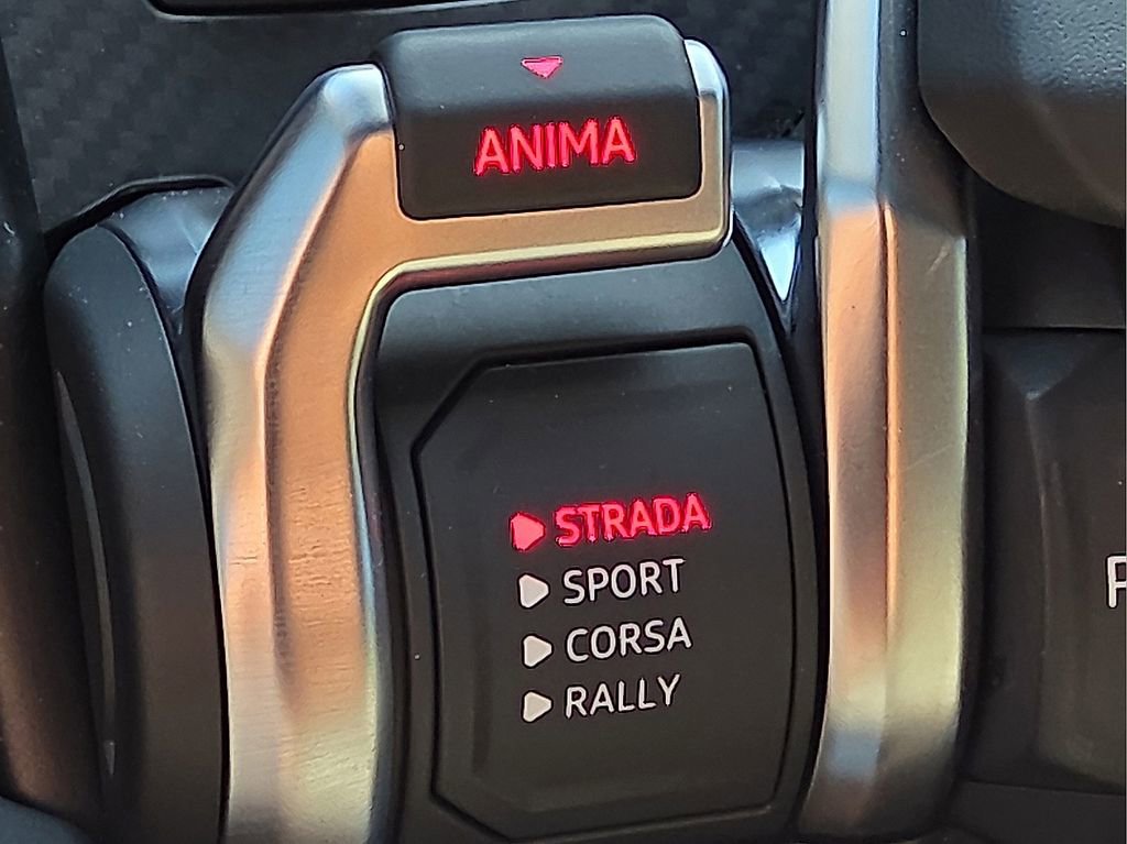 Used 2024 Lamborghini Urus Performante image 17