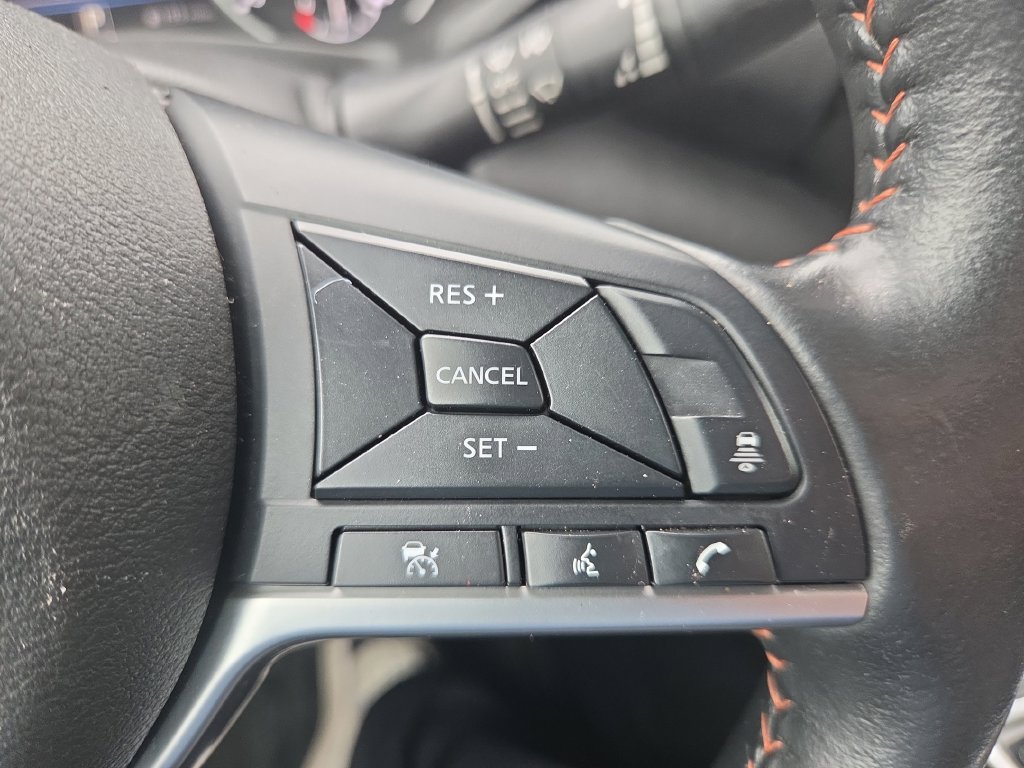 Used 2023 Nissan Sentra SR w/ SR Premium Package FWD image 31