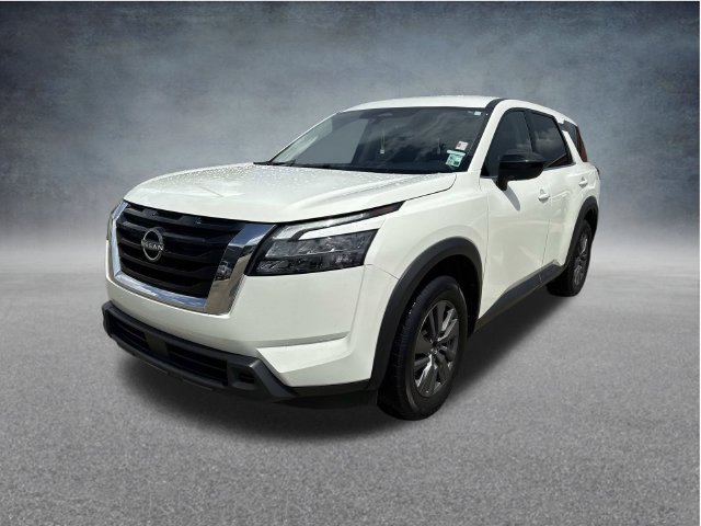 Used 2023 Nissan Pathfinder S FWD image 3