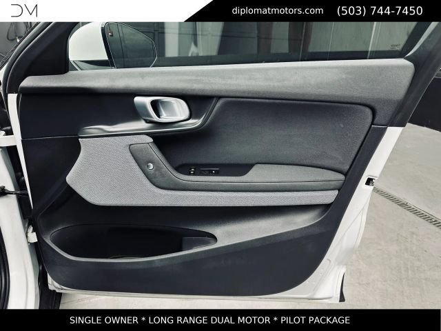 Used 2022 Polestar Polestar 2 w/ Pilot Package AWD/4WD image 25
