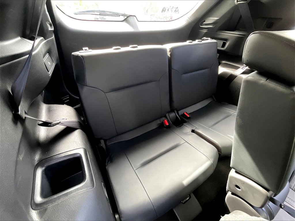 Used 2024 Mitsubishi Outlander SE image 17