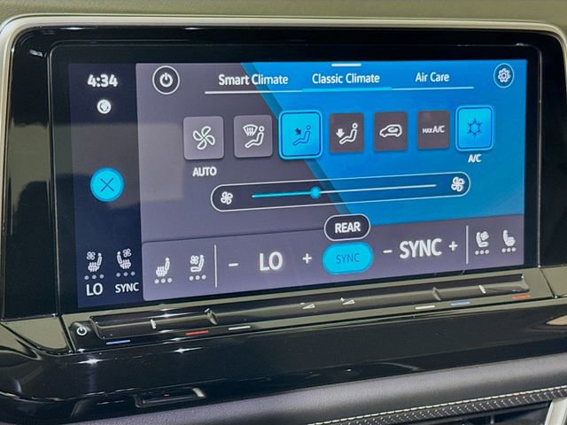 Used 2025 Volkswagen Atlas SE FWD image 14