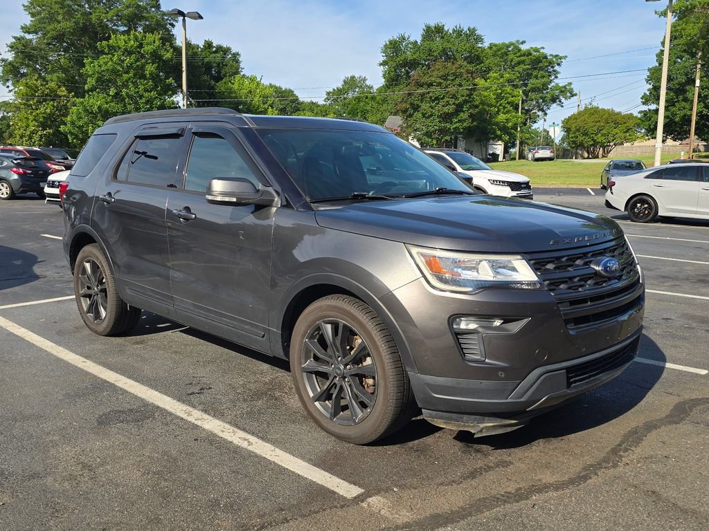 Used 2018 Ford Explorer XLT w/ Equipment Group 202A AWD/4WD video 1