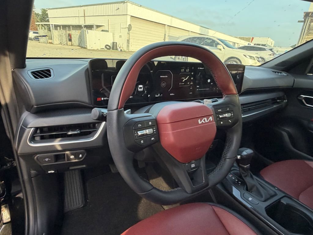 Certified 2025 Kia K4 GT-Line w/ GT-Line Premium Package FWD image 18
