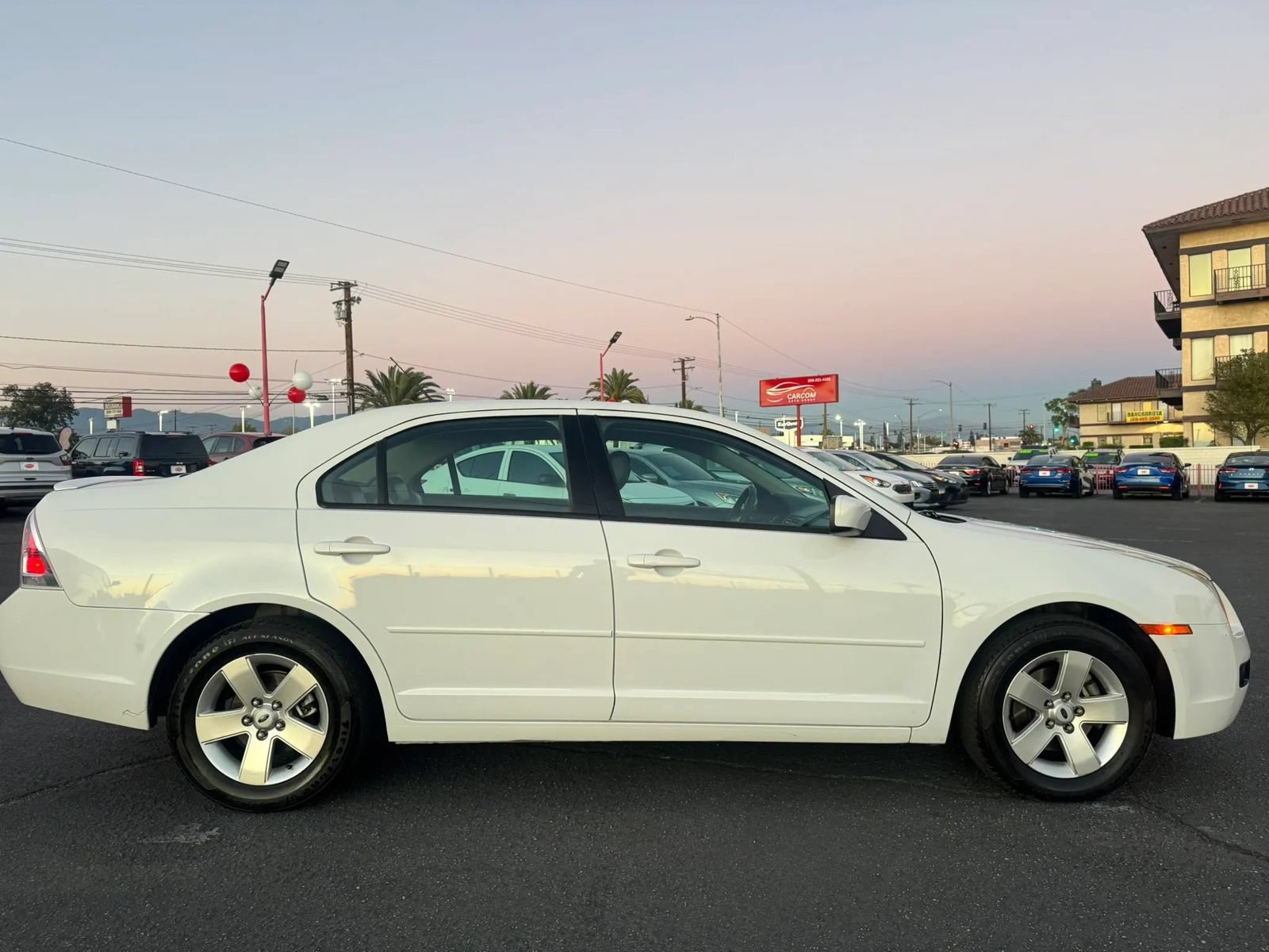 Used 2007 Ford Fusion SE FWD image 10