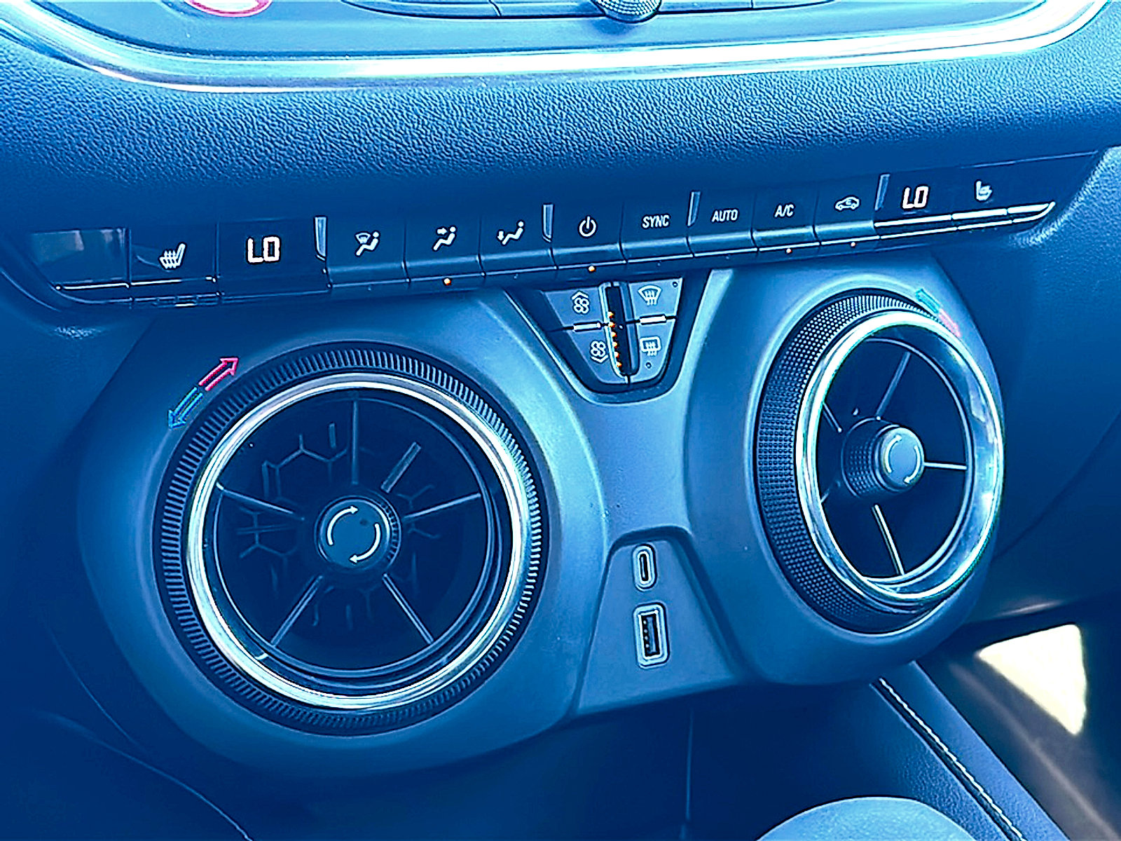 Used 2025 Chevrolet Blazer LT image 33