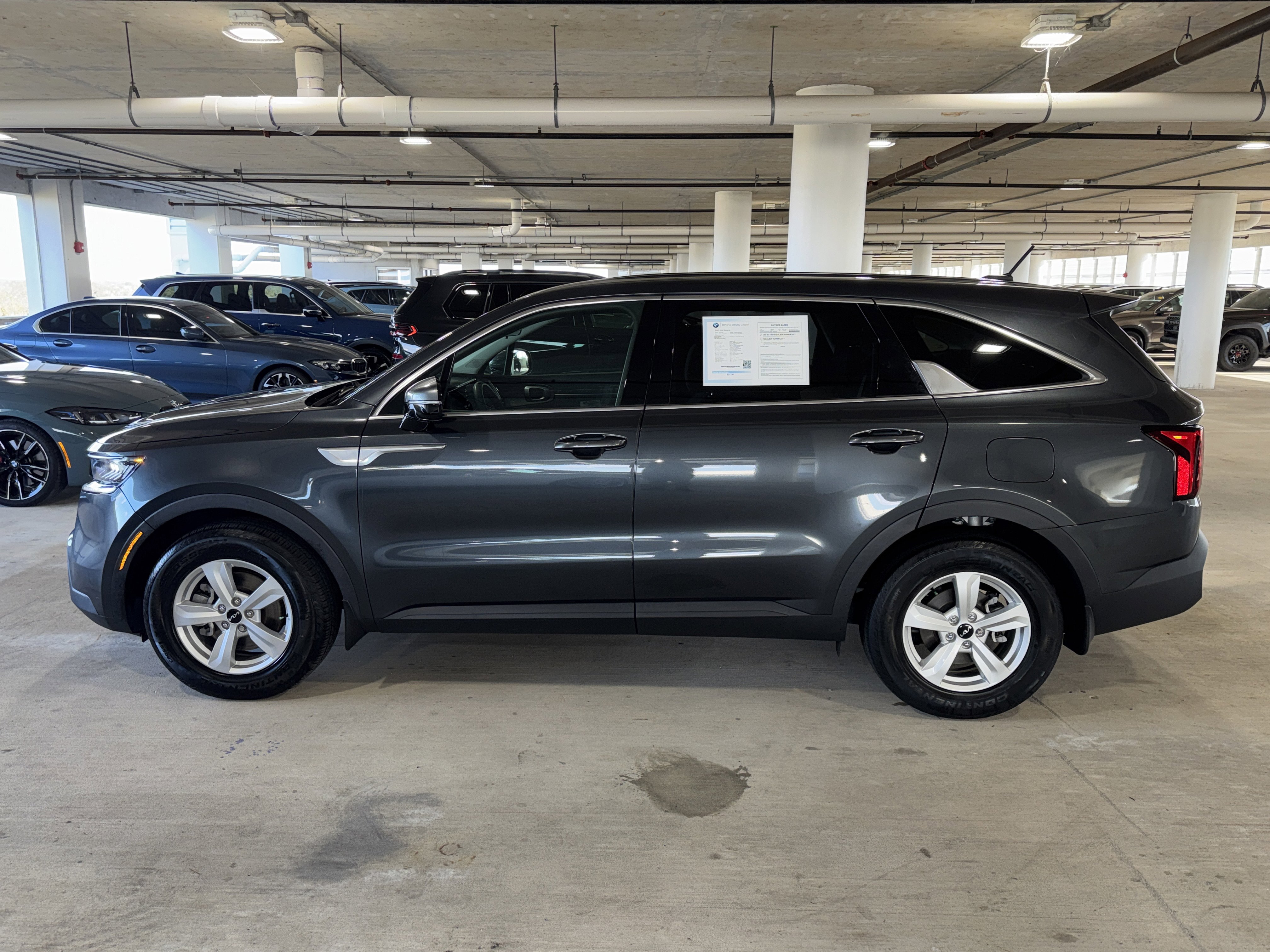 Used 2023 Kia Sorento LX image 5